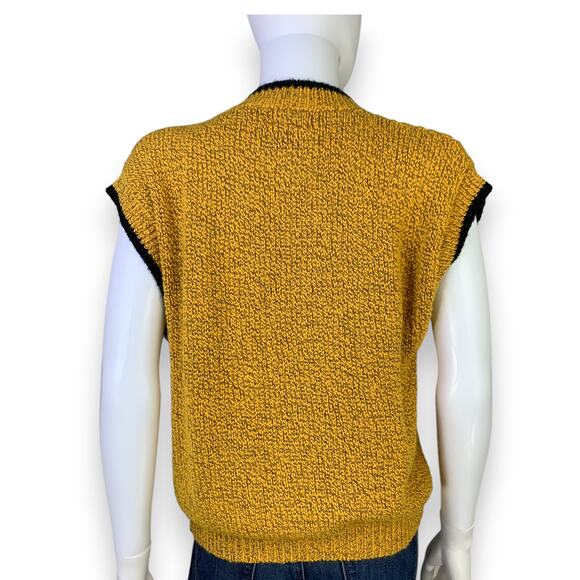 OHI Knitted Cable Knit Vest Size L Button Up Gold Black Trim Grandpa Core 90's - Picture 3 of 6
